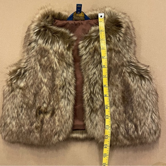 Girl’s Polo Ralph Lauren Faux Fur Vest Size 5 - Picture 11 of 13